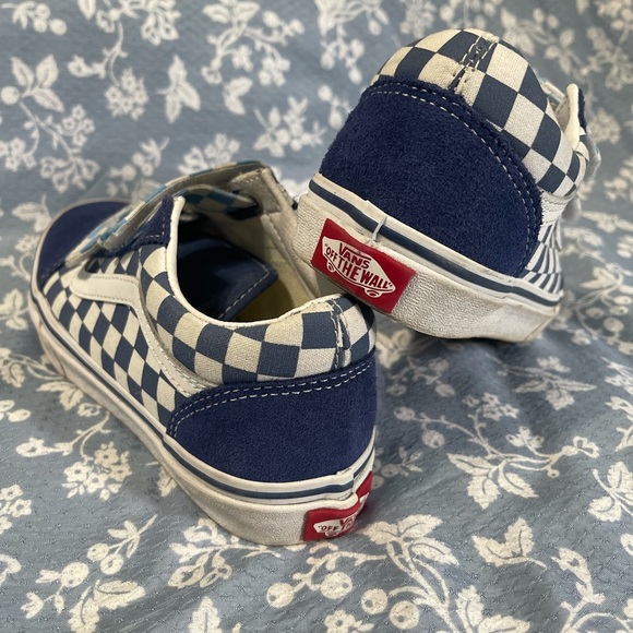 VANS - Picture 9 of 12